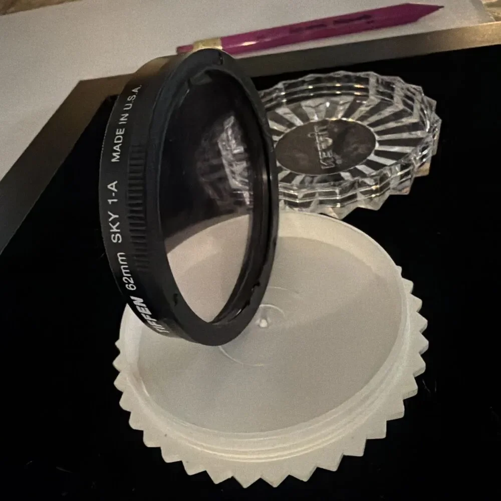 TIFFEN 62mm SKY SKYLIGHT 1A SCREW in OPTICAL GLASS FILTER EUC